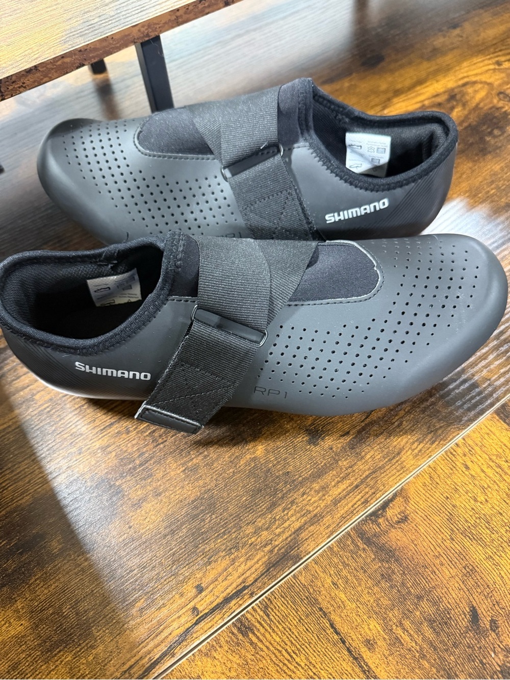 Shimano rp1 cycling shoes and cleats